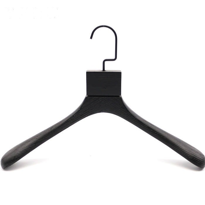 Cintre en bois noir de luxe de marque personnalisée