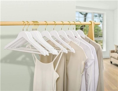 Lisse Blanc Robe Cintres Avec Non Slip Pantalon Bar
